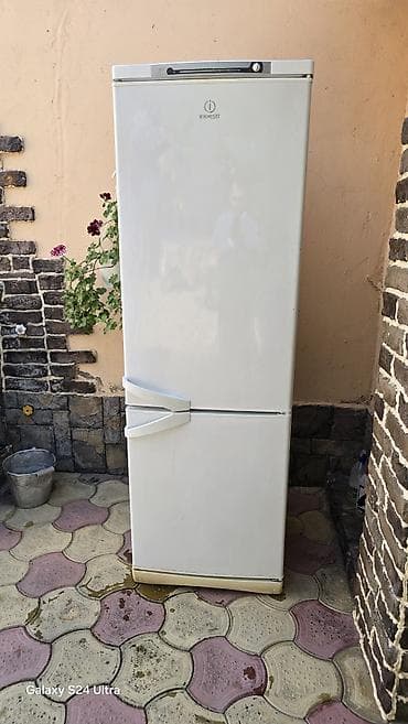 Soyuducular: Indesit iki qapılı soyuducu - Brend/model: Indesit (üst hissə — 2