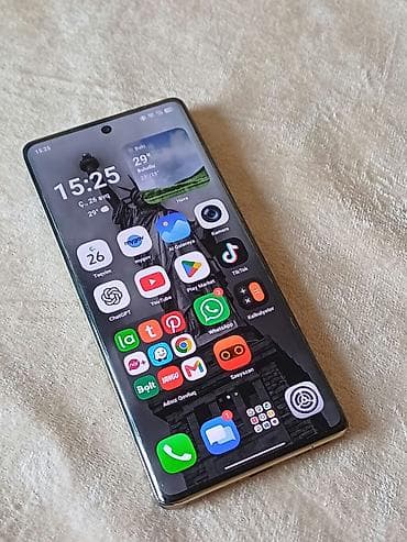 redmi pad 6: Infinix Note 40 Pro, 256 GB, rəng - Yaşıl, Zəmanət, Simsiz şarj, Face ID — 3