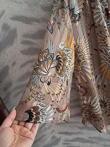 TONSURTON qadın bluzası Ölçü 40-42 - Model: Yüngül, axıcı kəsim — 2