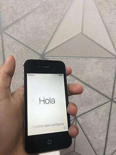 iphone 13 ekran: IPhone 4S, 16 GB, Qara, Barmaq izi — 3