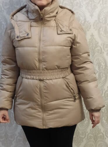 Qadınlar üçün qışlıq şişmə kurtka - Rəng: bej - Model: bel hissəsi