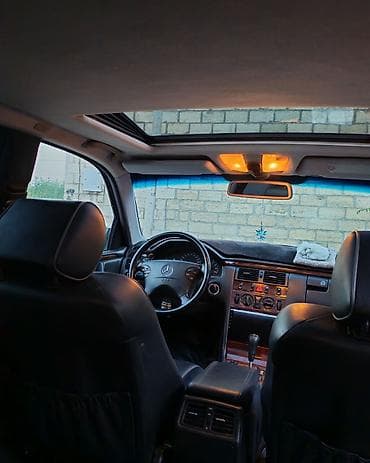 opel vectra a: Mercedes-Benz E 240: 2.4 l | 2000 il Sedan — 7
