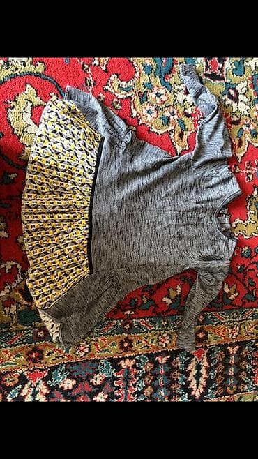 Avtokreslolar: Qız uşağı üçün geyim dəsti Tərkib: - 1 ədəd boz rəngli kapüşonlu — 3