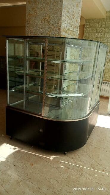 soyuducu islenmis: Vitrin soyuducu – kafe, şirniyyat evi və marketlər üçün - Şüşə — 1