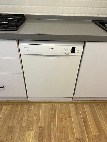 Qabyuyan maşın Bosch, Tam qabaritli (60 sm.), Ayrıca dayanan