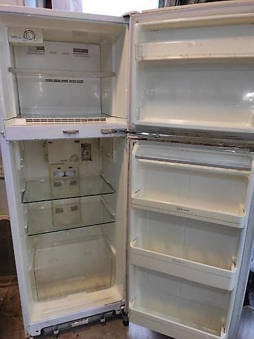 2 qapılı Soyuducu Satılır, rəng - Ağ, Təkərli