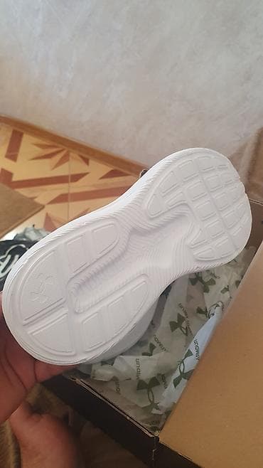 Мужская обувь: Under Armour kişi idman ayaqqabısı - Rəng: tünd göy üst, ağ altlıq - — 2