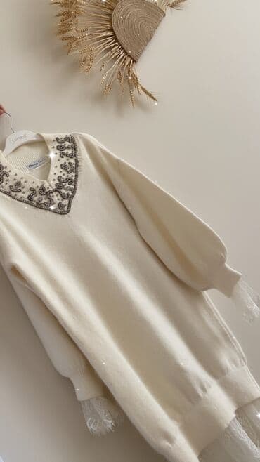 atlas don modelleri: Ağ yun don.Qol ucları və ətək krujevalı. Coco Baku mağazasından 120 — 5