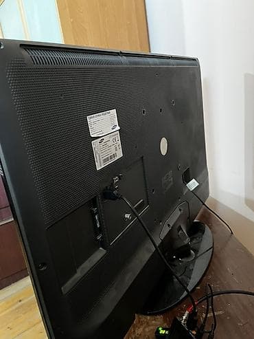 mi smart box: Televizor Samsung LED ekran 40" FHD (1920x1080) — 3