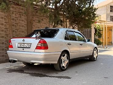 p4 disk: Mercedes-Benz C-Class: 1.8 l | 1997 il Sedan — 8