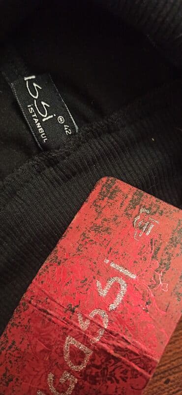 Məktəbli forması: Qara şort – İssi Istanbul, ölçü 42 - Rəng: qara - Model: dizdən — 4