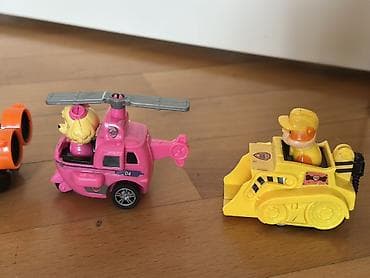 Uşaq oyuncaqları dəsti – xilasetmə və tikinti maşınları Məzmun: -