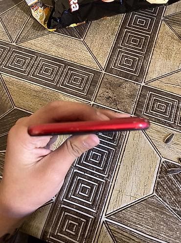 balaca dondurucu: IPhone 7 Plus, 128 GB, Qırmızı, Barmaq izi — 4