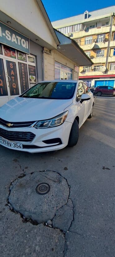hyundai i20 qiymeti: Chevrolet Cruze: 1.4 l | 2016 il 207309 km Sedan — 2