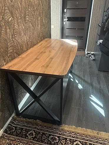 Kompüter masası, Yeni, Açılmayan, Laminat, Dördbucaq masa