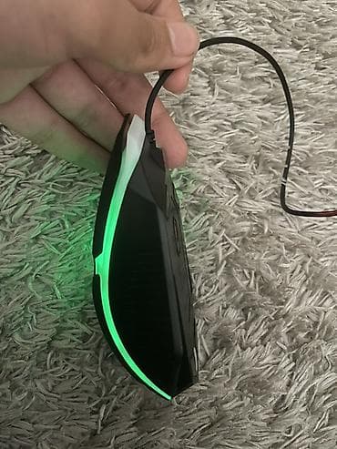 logitech g pro: MILANG oyun üslubunda simli maus - Dizayn: aqressiv xətli, mat qara — 3