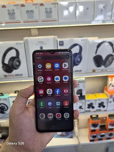 Samsung Galaxy A13, rəng - Qara, İki sim kartlı — 2