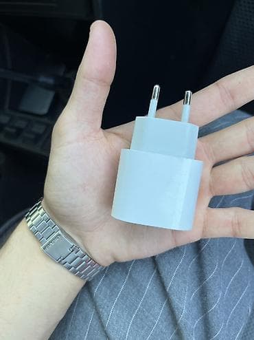 iphone 16 pro mac: Adapterlər — 1