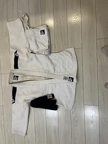 155/1
GREN HİLL KİMONO İDEAL VEZİYETEDİ lalafo.az -da 155/1
GREN HİLL KİMONO İDEAL VEZİYETEDİ