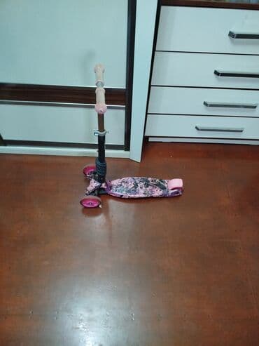 трюковой самокат в бишкеке: Uşaq skuterı – 3 təkərli model - Rəng: çəhrayı və qara naxışlı gövdə — 3