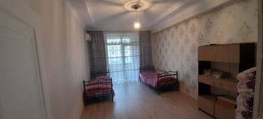 9 ci mikrorayon satilan evler: 3 otaqlı, Yeni tikili, 104 kv. m — 5