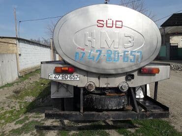mtz 80 82: Süd daşıyan tanker maşını - Gövdə: Ağ rəngli yük maşını, süt daşıma — 2