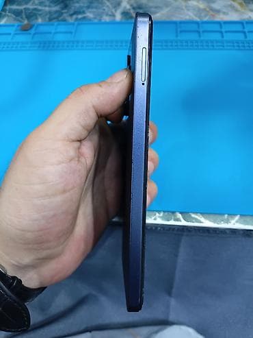 philips xenium 9@9h: Tecno Spark 10 Pro, 256 GB, İki sim kartlı — 2