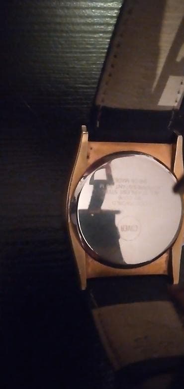 vastok saat: Qol saatı, Örtük şəkli, rəng - Qızılı — 3