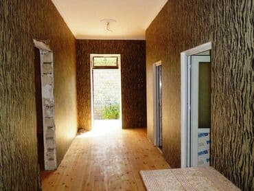 pol taxta: Satılır: geniş həyətli, arxitektur qövs formalı pəncərələri ilə — 17