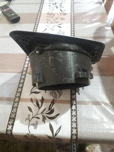 Avtomobil üçün qapı səsucaldanı (akustik dinamik) - Üçbucaq formalı