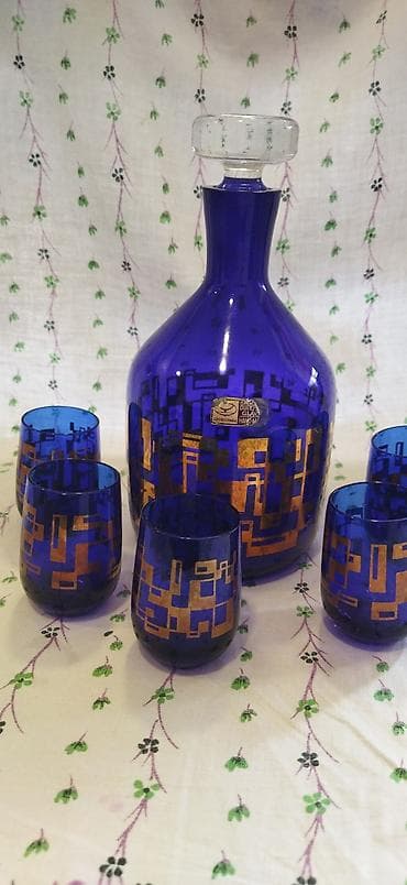 mavi ladin: Rəng - Mavi, Şüşə, Çexiya — 3