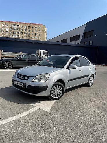 Водный транспорт: Kia Rio sedan - Kuzov: sedan, gümüşü rəng - Mühərrik: benzin - — 2