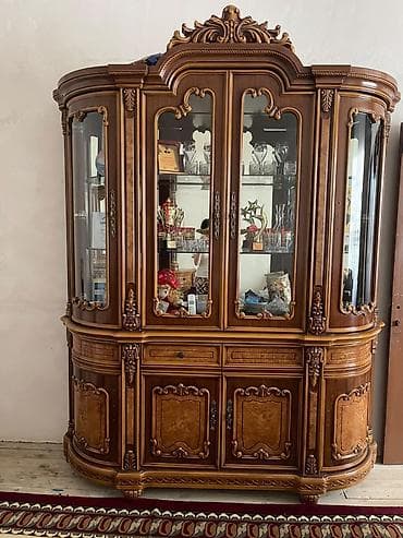 dekor ref: Klassik qonaq otağı mebel dəsti – güzgülü komod və vitrin şkafı - — 8