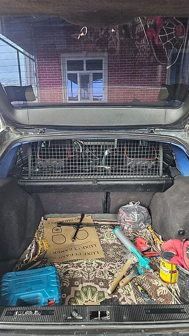 Aksesuarlar və tüninq: Mercedes‑Benz C‑Class Universal (W202) – qaralmaq rəngdə, 5 qapılı — 4