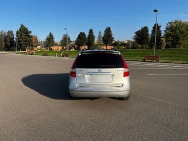 sukan uzluyu: Hyundai i30: 1.6 l | 2009 il Universal — 7