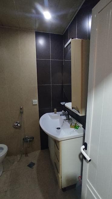 nzs kiraye: Qara Qarayev m/st 5-6 dəqiqəlik məsafədə, 1 saylı uşaq xəstəxanasının — 9