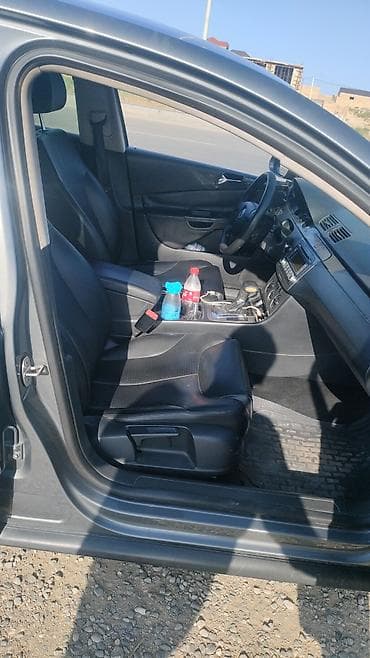 passat monitor: Volkswagen Passat: 2 l | Sedan — 7