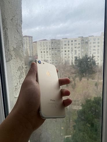 IPhone 7, 128 GB, Qızılı, Qırıq