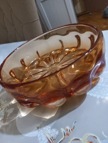 заказать плейстейшен 4: Qedimi rengli konfet qabi — 2