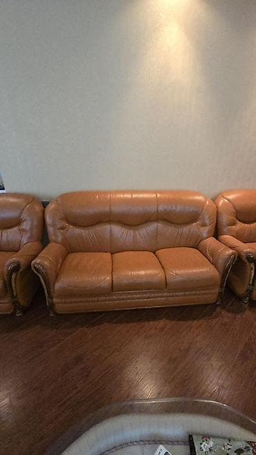 dəri stul: Klassik divan, Divan — 3