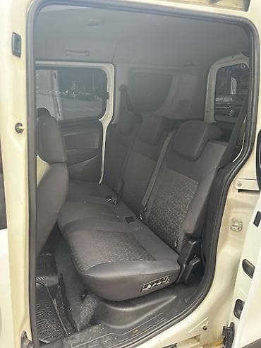 vaz qapi: Fiat Doblo: 1.4 l | 2014 il 25000 km Van/Minivan — 9