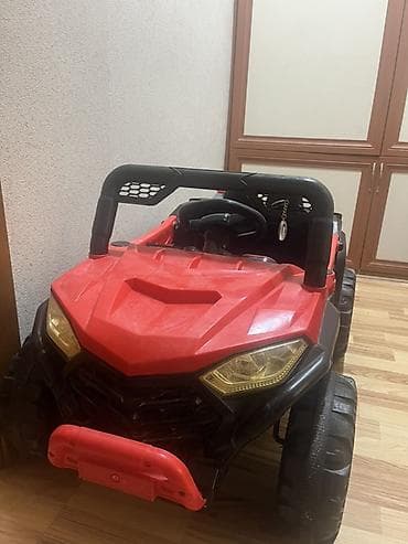 Uşaq elektrik maşını – krossover tipli, qırmızı/qara dizayn