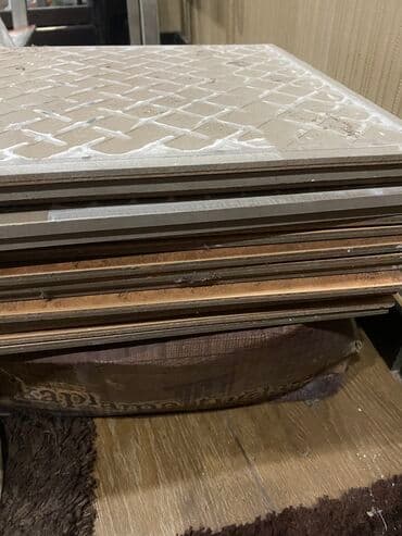 Kia: Döşəmə plitələri 2 kv,şəkli sola çevir — 1