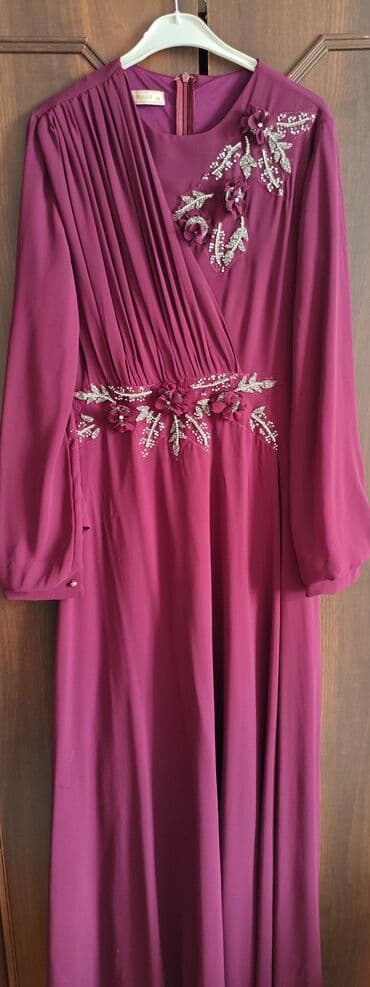 qadın qol saatları: Qadın ziyafet geyim dəsti 3 ü bir yerdə 60 man 1) Tünd çəhrayı/malina — 2