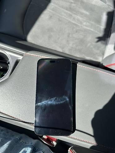 mac pro: IPhone 14 Pro Max, 128 GB, Qara, Face ID — 2