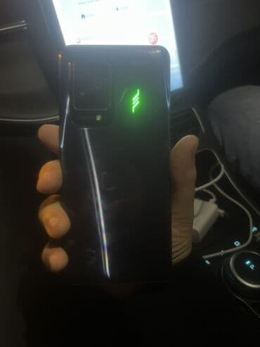 mobil oyunlar: Satılır: oyun yönümlü smartfon - Arxa paneldə LED işıqlı loqo (oyun — 1