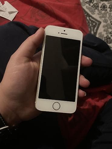 telefin: IPhone 5s, Qızılı, Qırıq — 3
