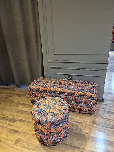 Kreslolar 2 ed 250azn Jurnalni daxil,vitrin 2 ededi 380azn,elave diger — 3