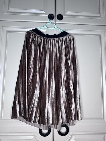 Xanım ətəyi – məxmər, pliseli model - Material: yumşaq, parıltılı — 1