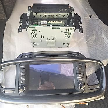 diamond manitor: Kia Sorento üçün orijinal multimedia/naviqasiya başlıq bloku və ön — 4